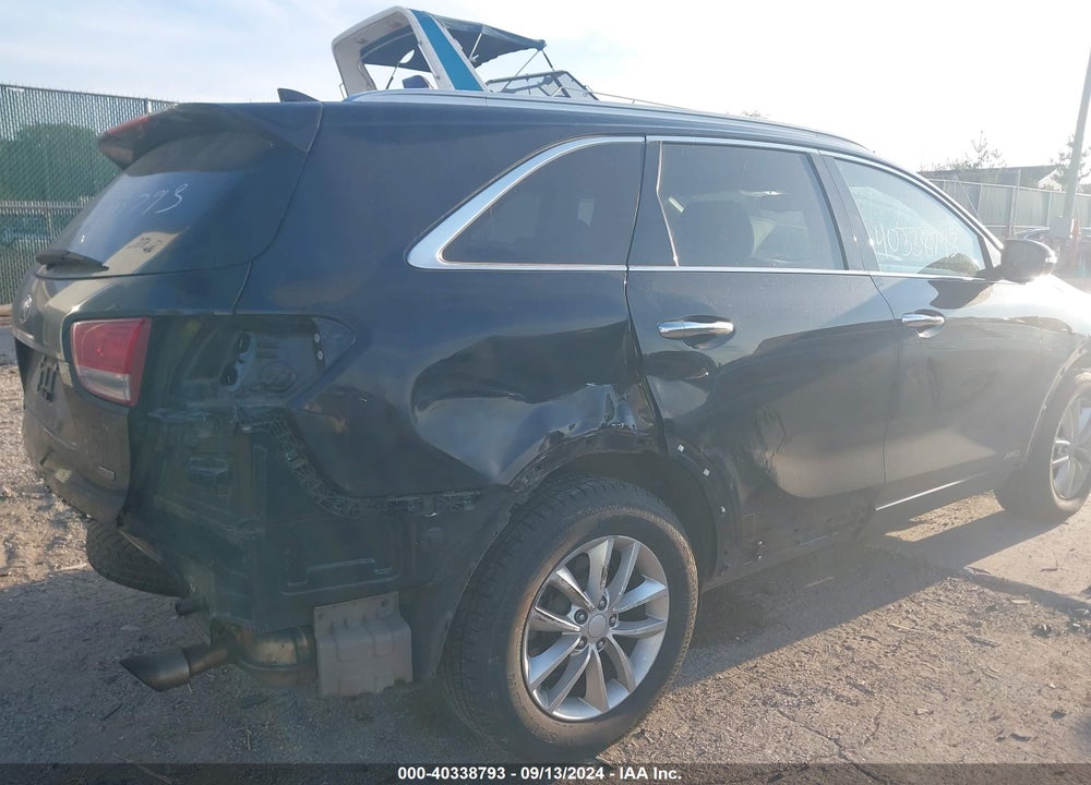 2016 KIA SORENTO 2.4L LX VIN: 5XYPGDA31GG146230