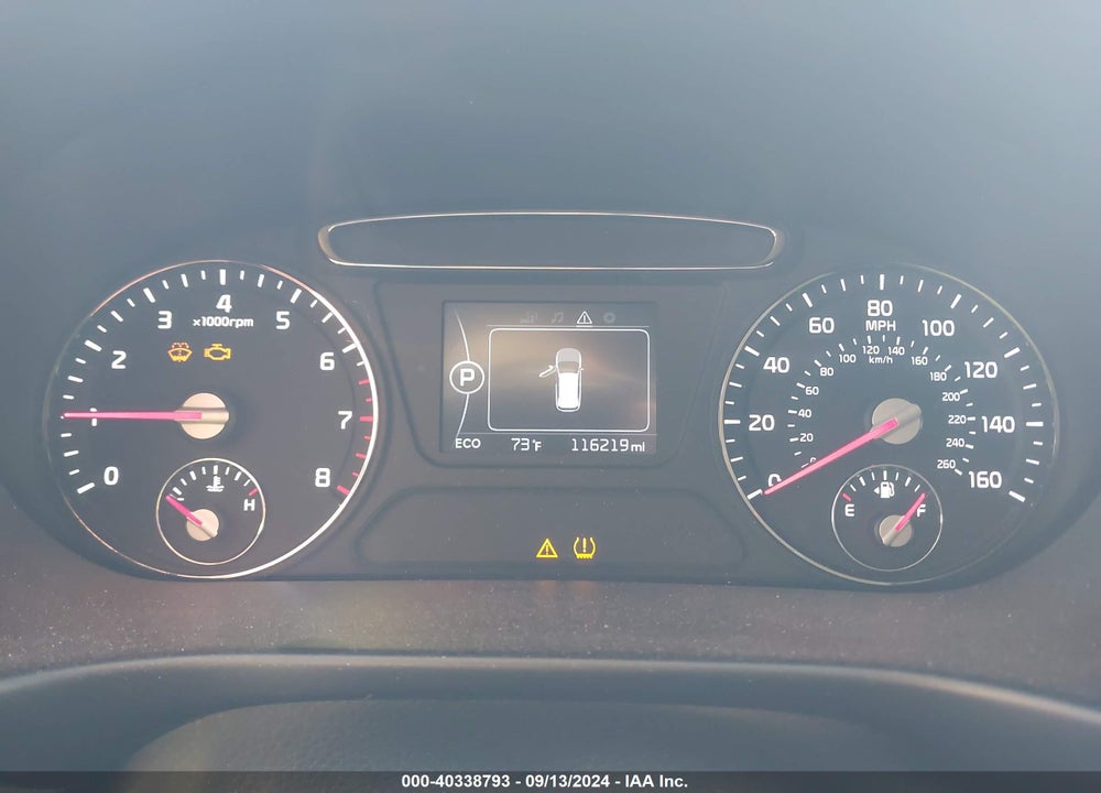 2016 KIA SORENTO 2.4L LX VIN: 5XYPGDA31GG146230