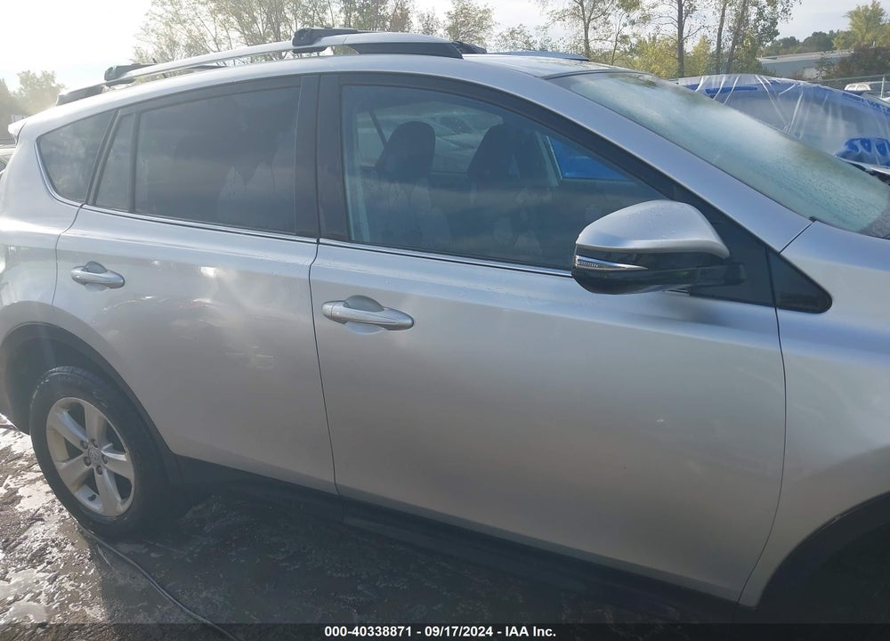 2013 TOYOTA RAV4 XLE VIN: 2T3WFREV9DW052875