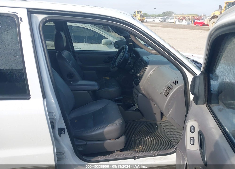 2002 FORD ESCAPE XLT VIN: 1FMYU03122KC38768