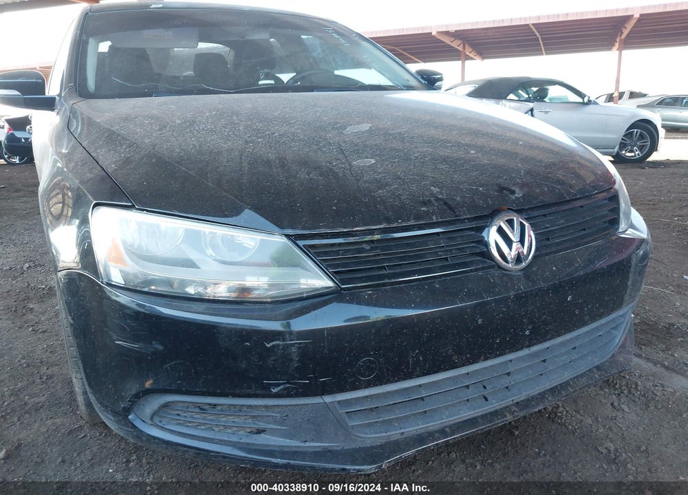 2012 VOLKSWAGEN JETTA 2.5L SE VIN: 3VWDP7AJ7CM307211