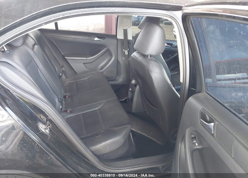 2012 VOLKSWAGEN JETTA 2.5L SE VIN: 3VWDP7AJ7CM307211