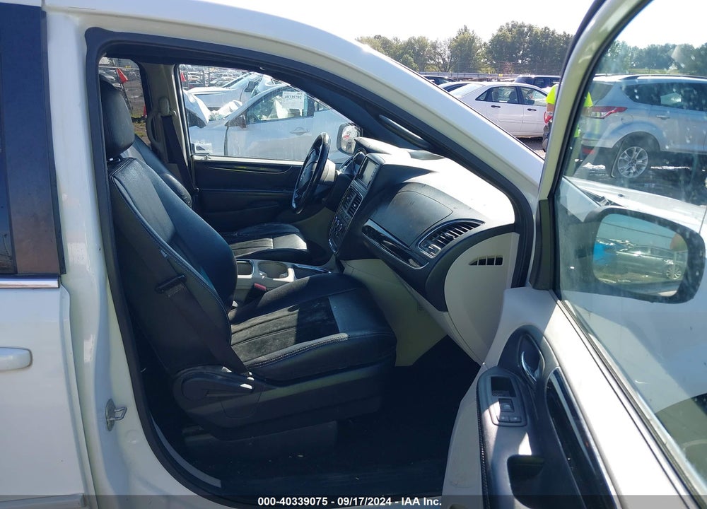 2017 DODGE GRAND CARAVAN SXT VIN: 2C4RDGCG3HR760941