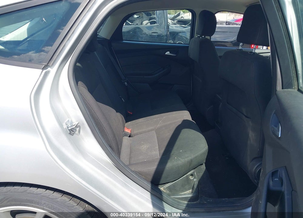 2017 FORD FOCUS SE VIN: 1FADP3K25HL285968
