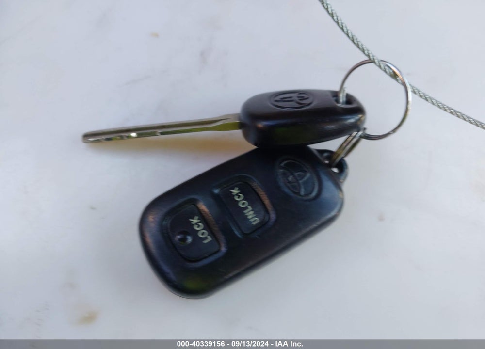 2001 TOYOTA CAMRY XLE V6 VIN: 4T1BF28K41U961215