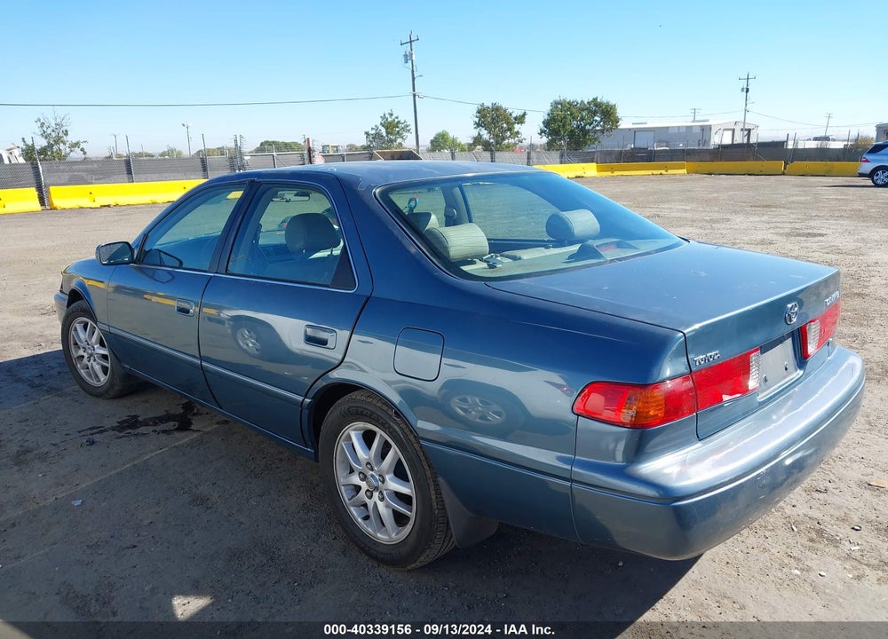 2001 TOYOTA CAMRY XLE V6 VIN: 4T1BF28K41U961215