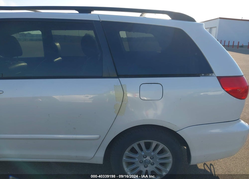 2009 TOYOTA SIENNA XLE VIN: 5TDZK22CX9S241594