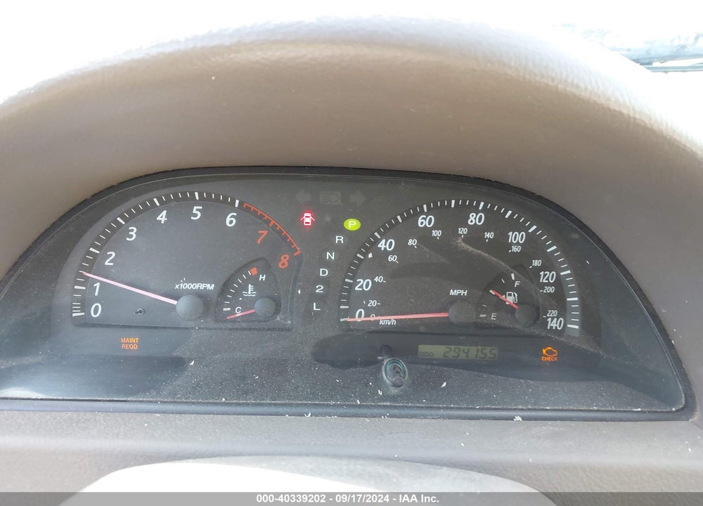 2004 TOYOTA CAMRY LE VIN: 4T1BE32K14U261125