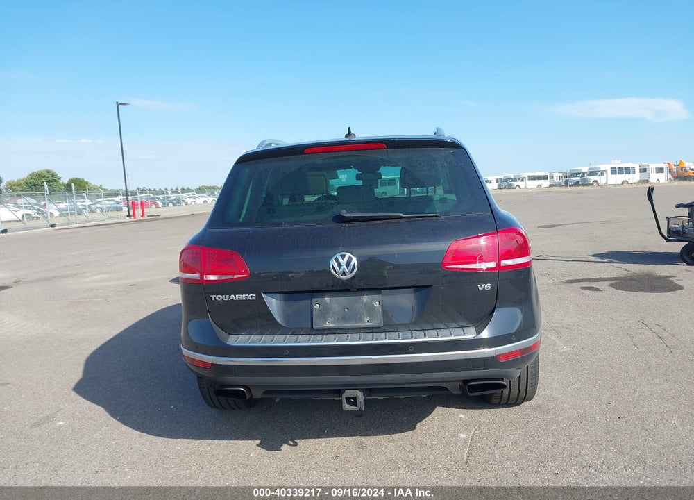2015 VOLKSWAGEN TOUAREG VIN: WVGEF9BP6FD007745