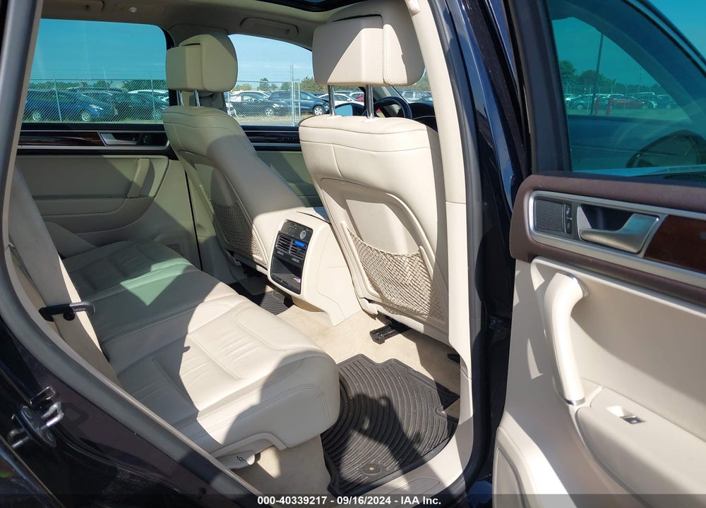 2015 VOLKSWAGEN TOUAREG VIN: WVGEF9BP6FD007745