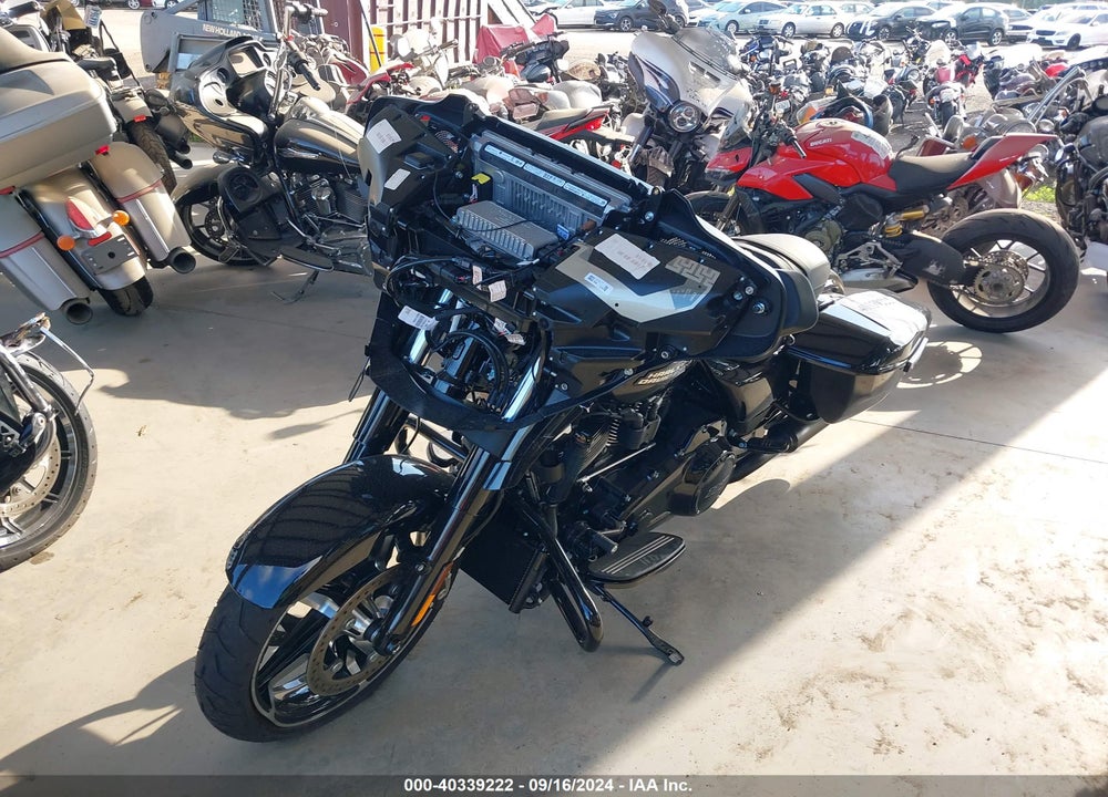 2024 HARLEY-DAVIDSON FLHX VIN: 1HD1KB711RB639657