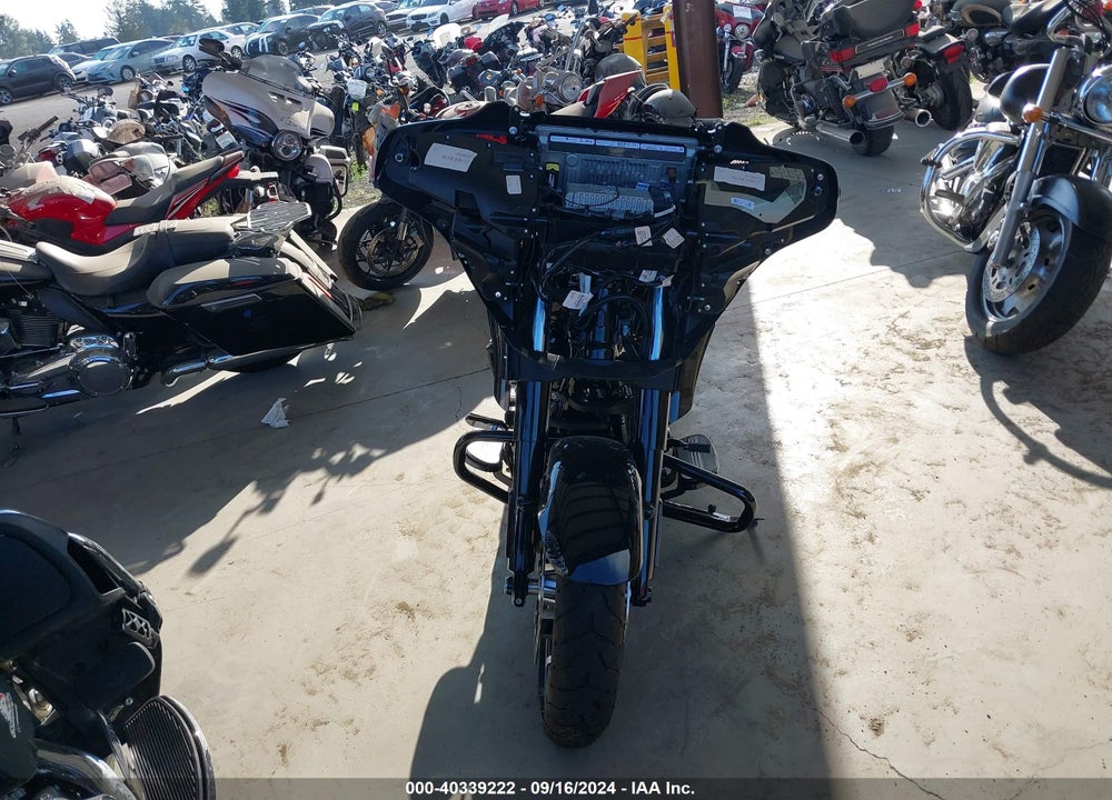 2024 HARLEY-DAVIDSON FLHX VIN: 1HD1KB711RB639657