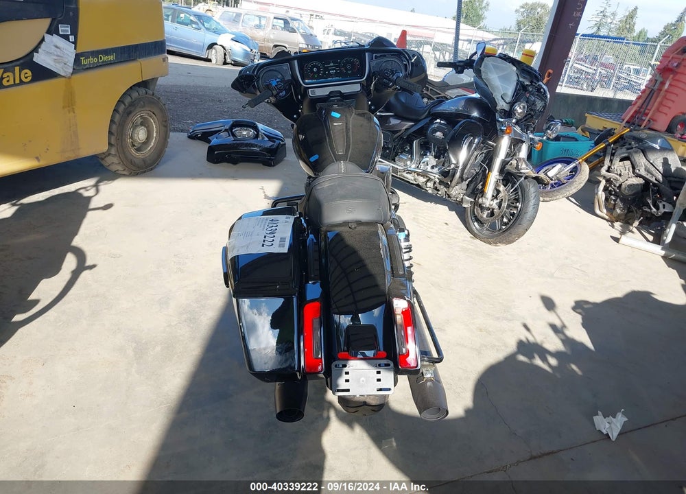 2024 HARLEY-DAVIDSON FLHX VIN: 1HD1KB711RB639657
