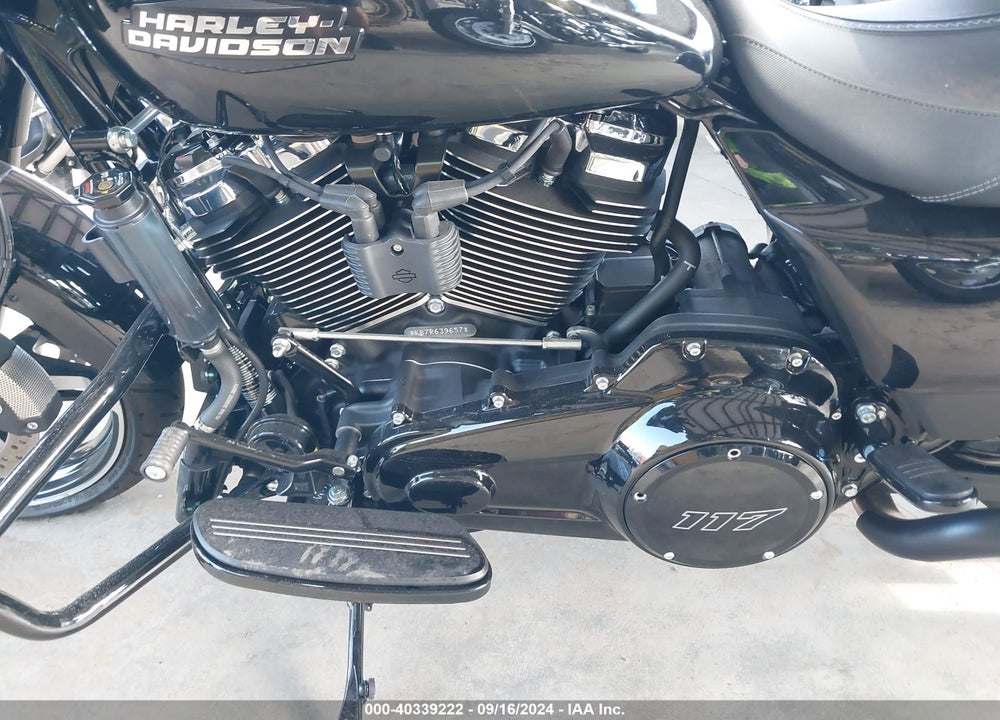 2024 HARLEY-DAVIDSON FLHX VIN: 1HD1KB711RB639657