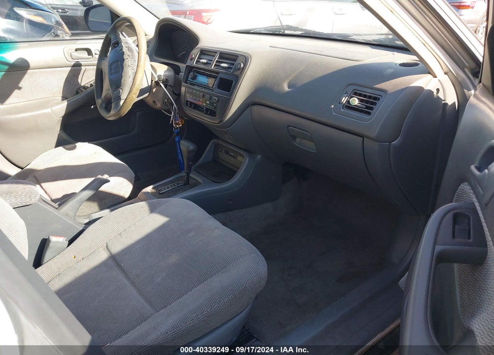 1998 HONDA CIVIC LX VIN: JHMEJ6677WS011681