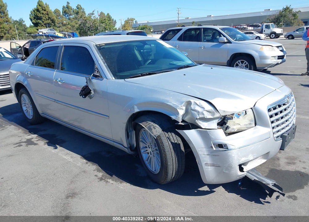 2010 CHRYSLER 300 TOURING VIN: 2C3CA4CD3AH199112