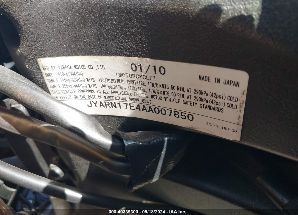 2010 YAMAHA FZ1 S VIN: JYARN17E4AA007850