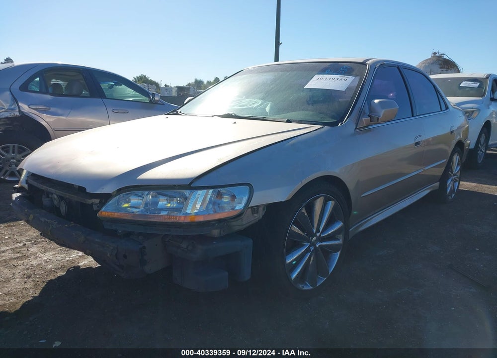 2002 HONDA ACCORD 3.0 EX VIN: 1HGCG16502A068556
