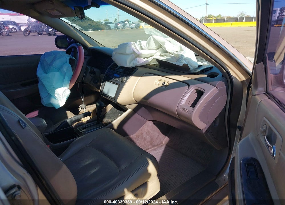 2002 HONDA ACCORD 3.0 EX VIN: 1HGCG16502A068556