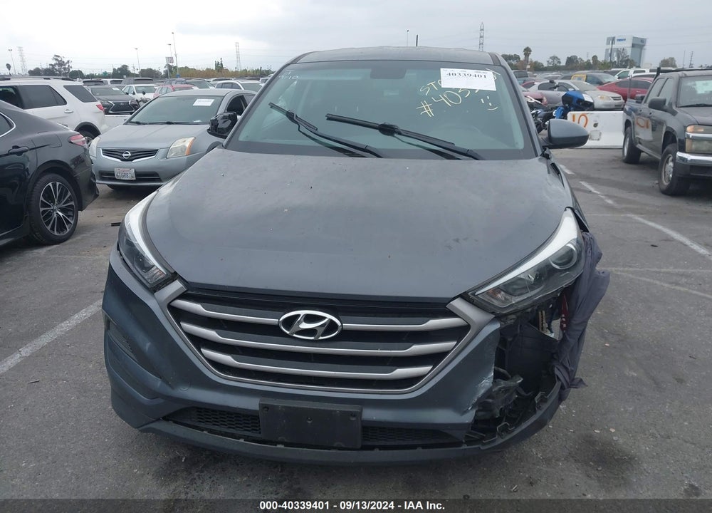 2017 HYUNDAI TUCSON SE VIN: KM8J23A45HU423108