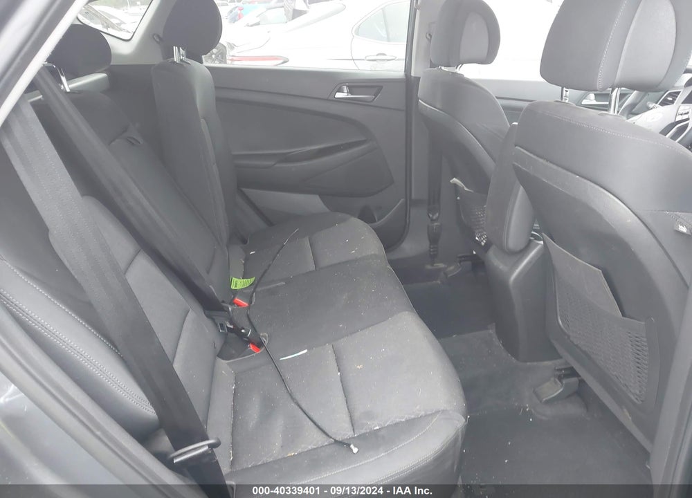 2017 HYUNDAI TUCSON SE VIN: KM8J23A45HU423108