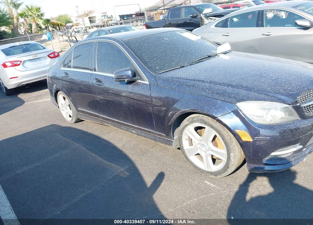2011 MERCEDES-BENZ C 300 LUXURY 4MATIC/SPORT 4MATIC VIN: WDDGF8BB5BR157280