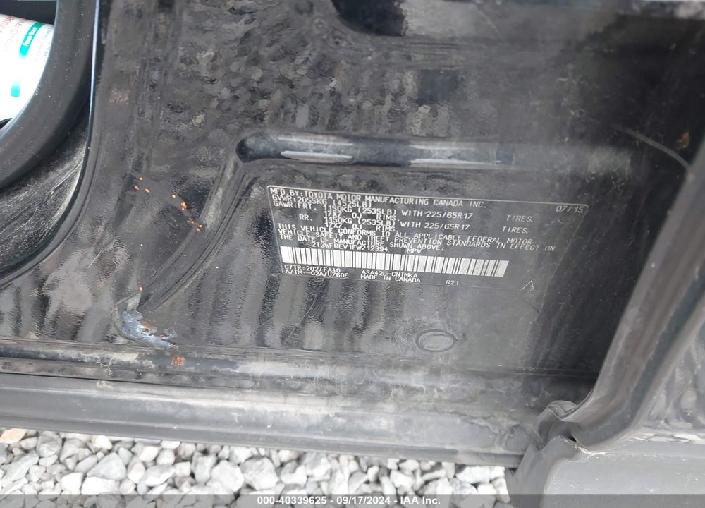 2015 TOYOTA RAV4 XLE VIN: 2T3WFREV1FW212394
