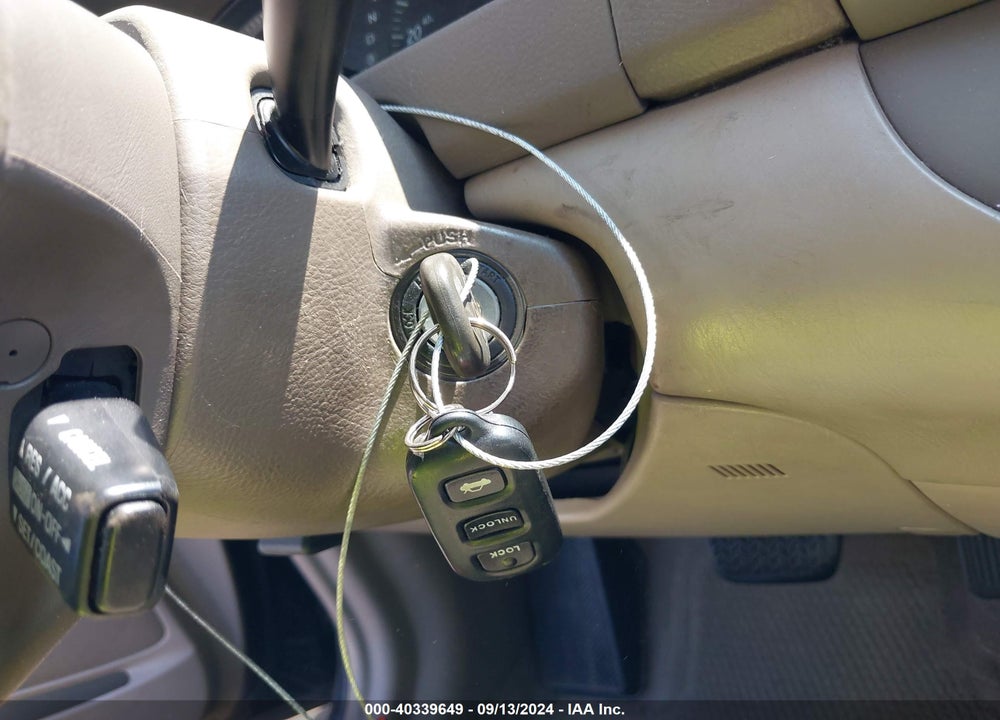 2003 TOYOTA CAMRY LE VIN: 4T1BF32K03U050848
