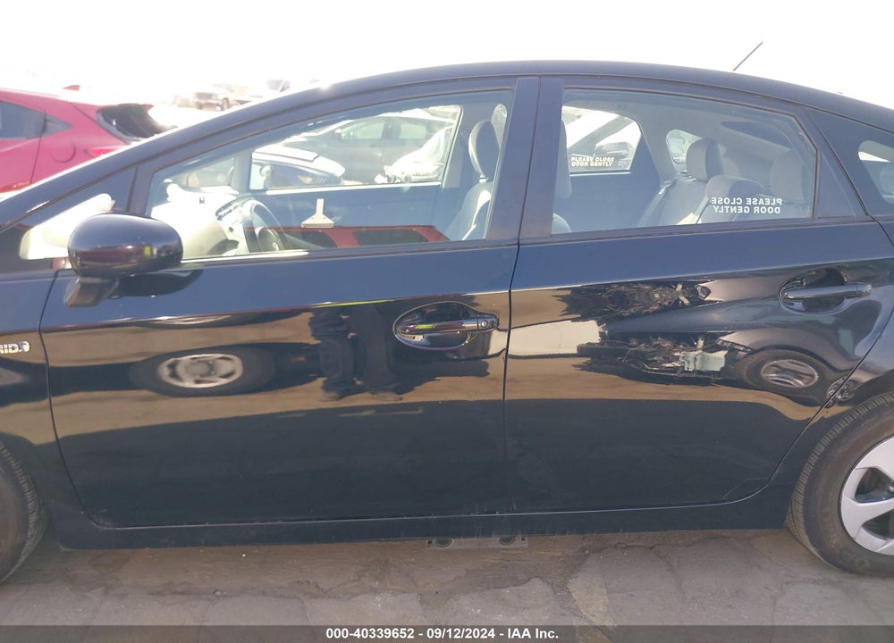 2015 TOYOTA PRIUS TWO VIN: JTDKN3DUXF0433519
