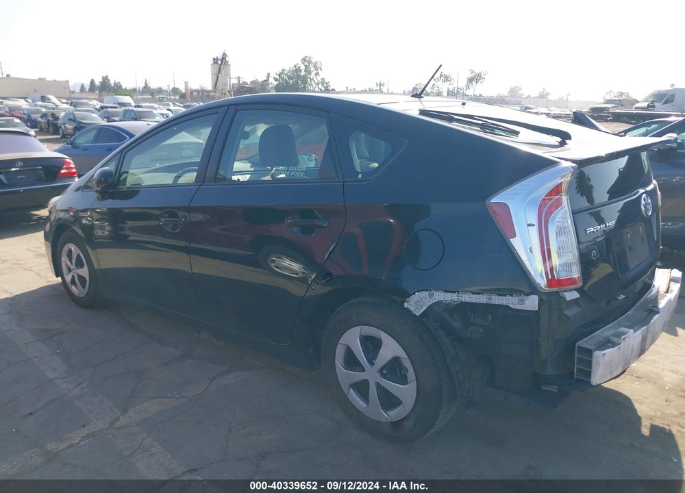 2015 TOYOTA PRIUS TWO VIN: JTDKN3DUXF0433519