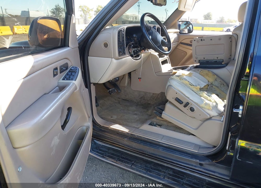 2006 CHEVROLET TAHOE LT VIN: 1GNEK13T16R164817
