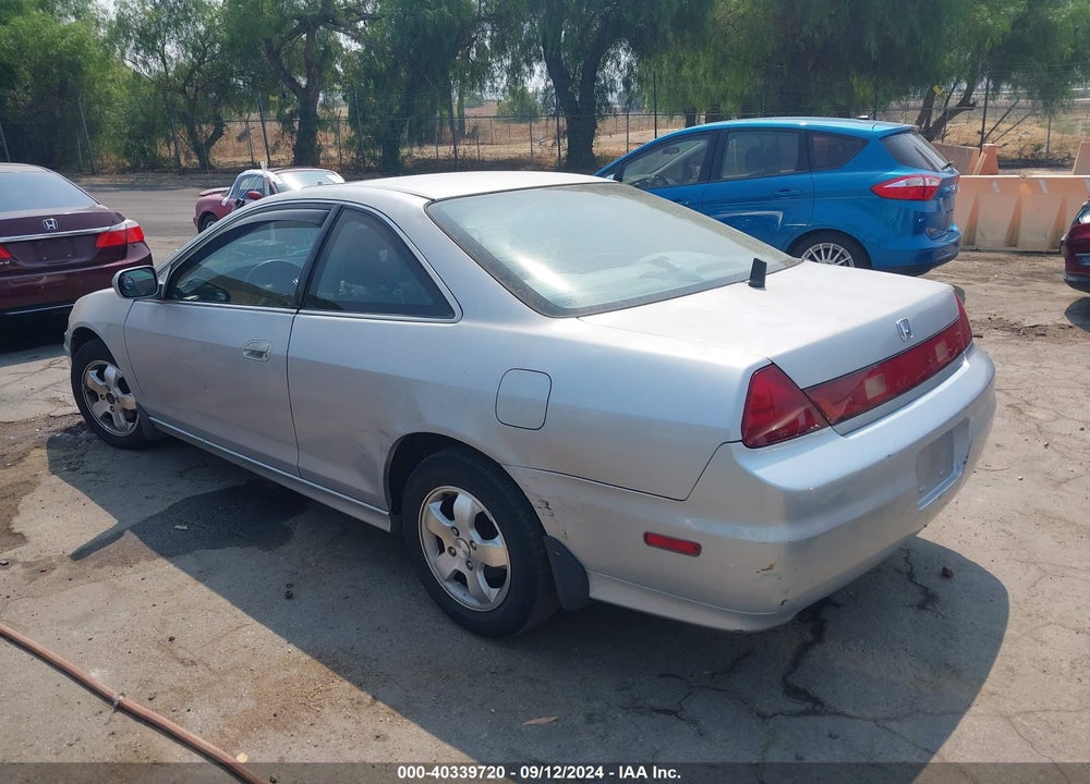 2001 HONDA ACCORD 2.3 EX VIN: 1HGCG32771A031070