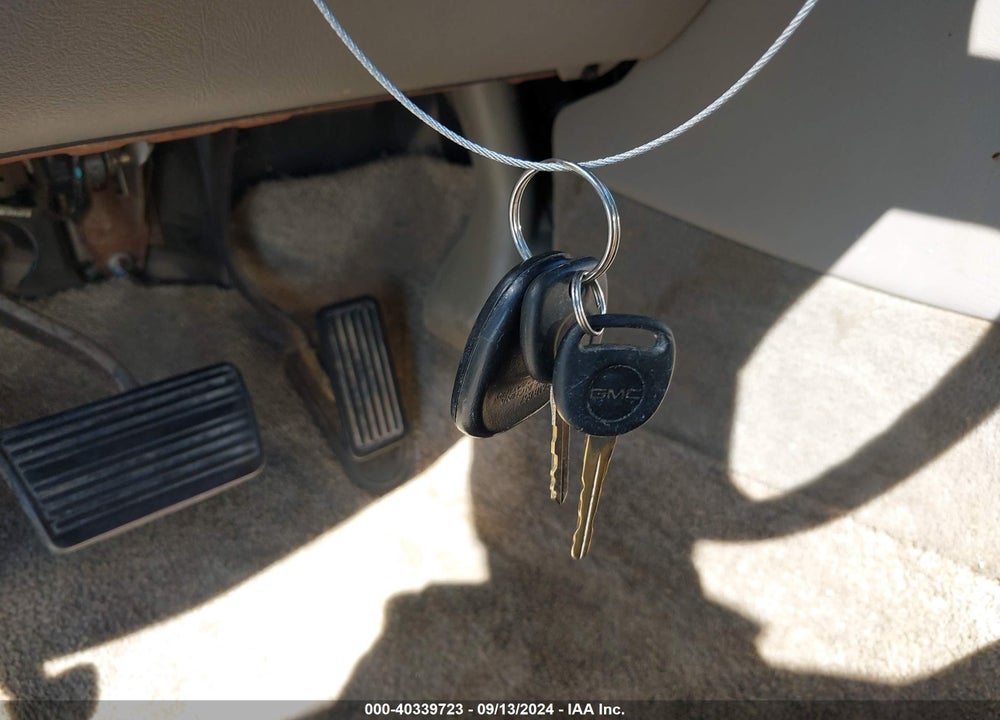 2003 GMC YUKON DENALI VIN: 1GKEK63U33J324712