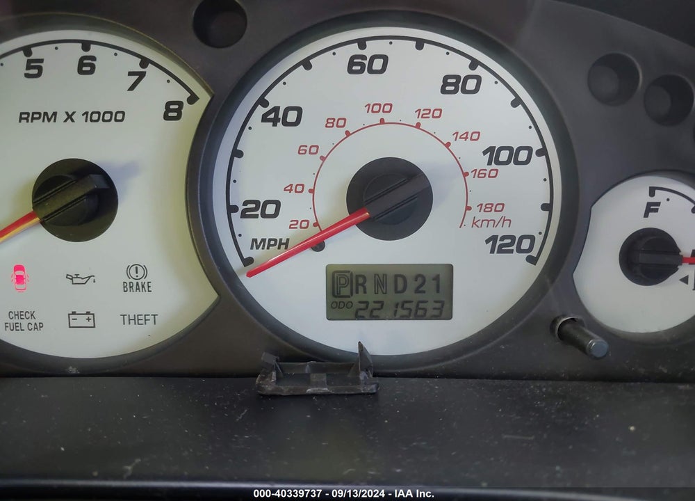 2002 FORD ESCAPE XLS VIN: 1FMYU01162KA63220