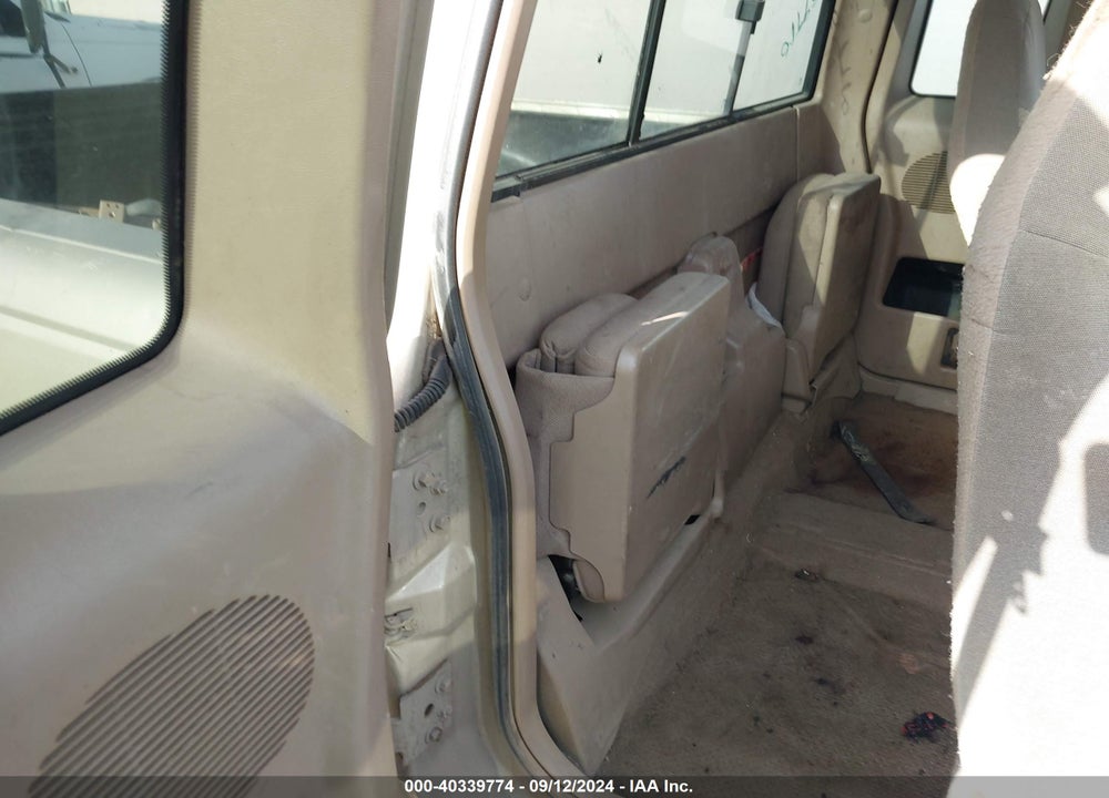 1999 MAZDA B3000 SE VIN: 4F4ZR17V4XTM07839