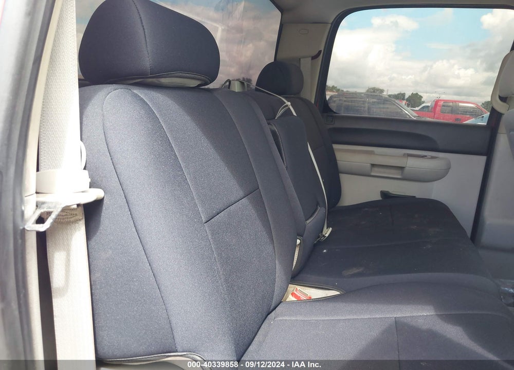 2011 CHEVROLET SILVERADO 1500 LT VIN: 3GCPCSEA1BG152029