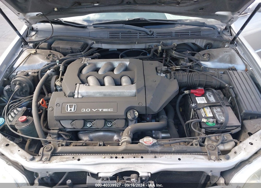 2001 HONDA ACCORD 3.0 EX VIN: 1HGCG16541A056568