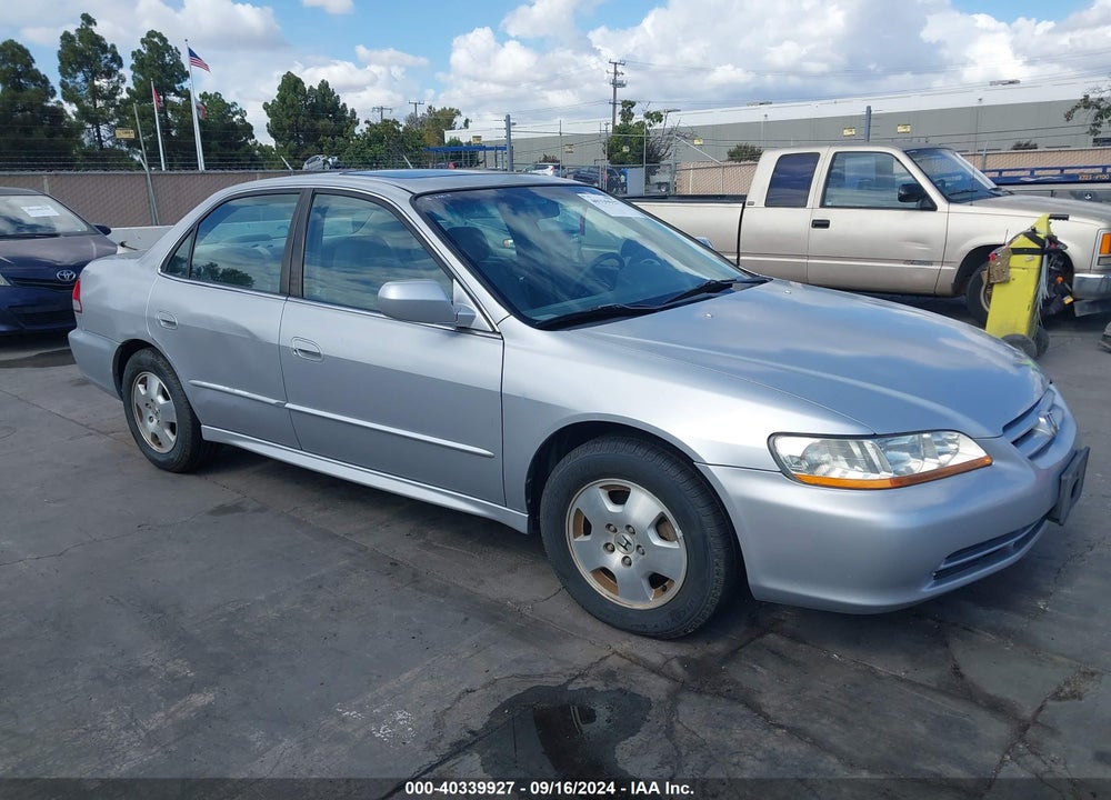 2001 HONDA ACCORD 3.0 EX VIN: 1HGCG16541A056568