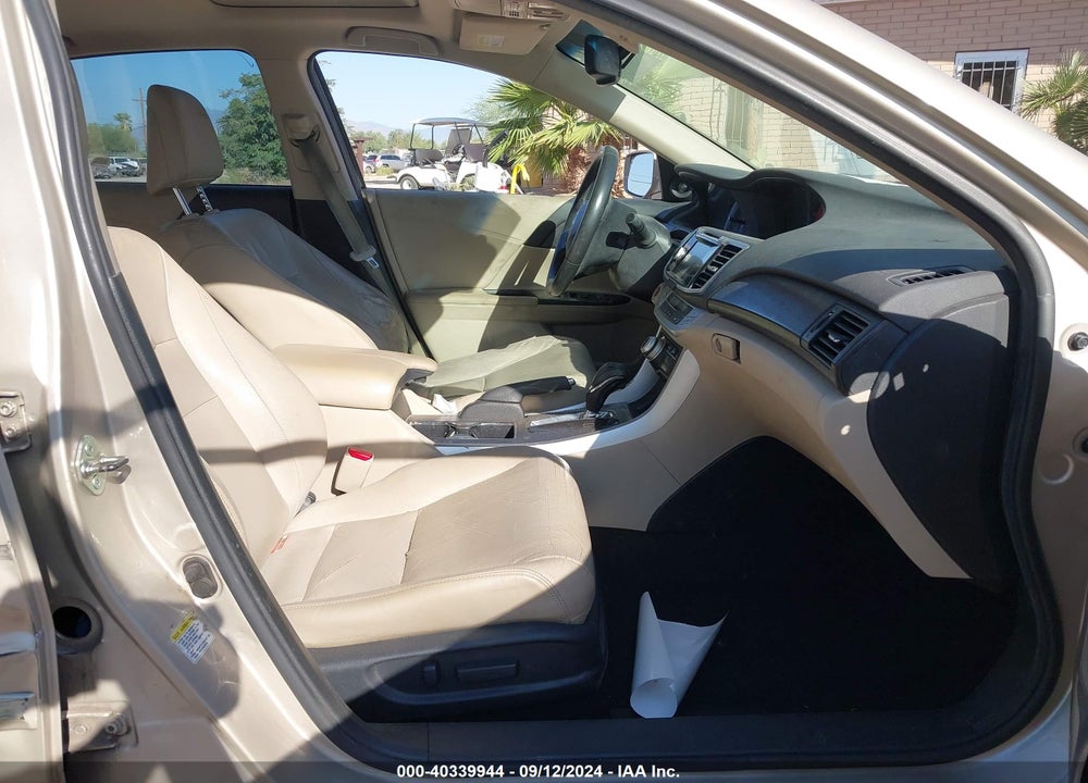 2013 HONDA ACCORD EX-L V-6 VIN: 1HGCR3F85DA014334