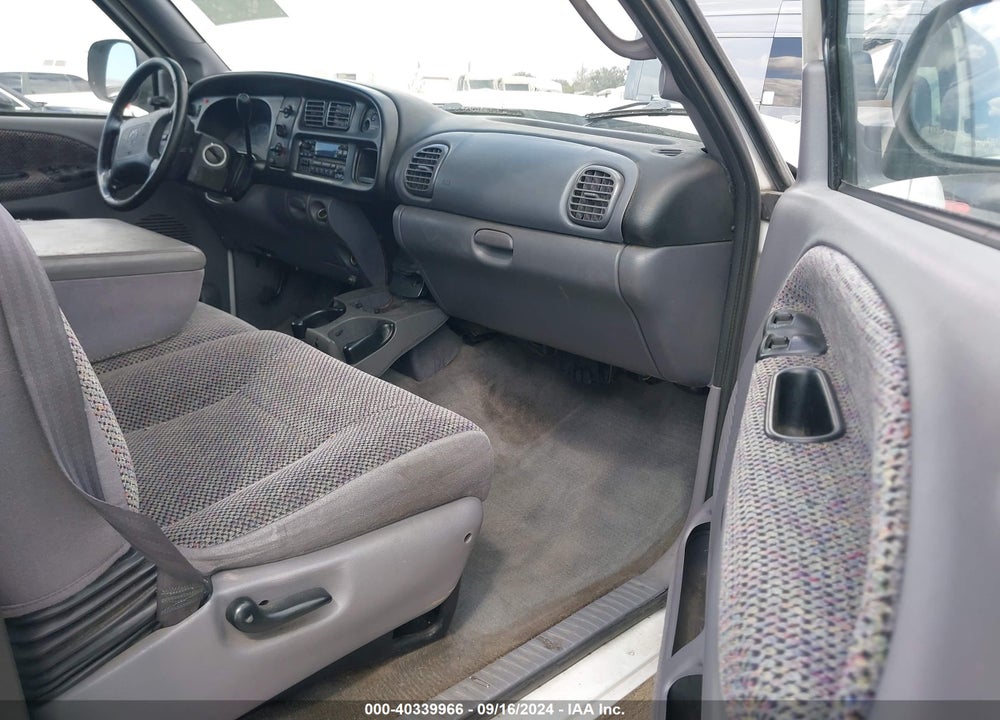 2001 DODGE RAM 1500 ST VIN: 3B7HC13Z21G246040