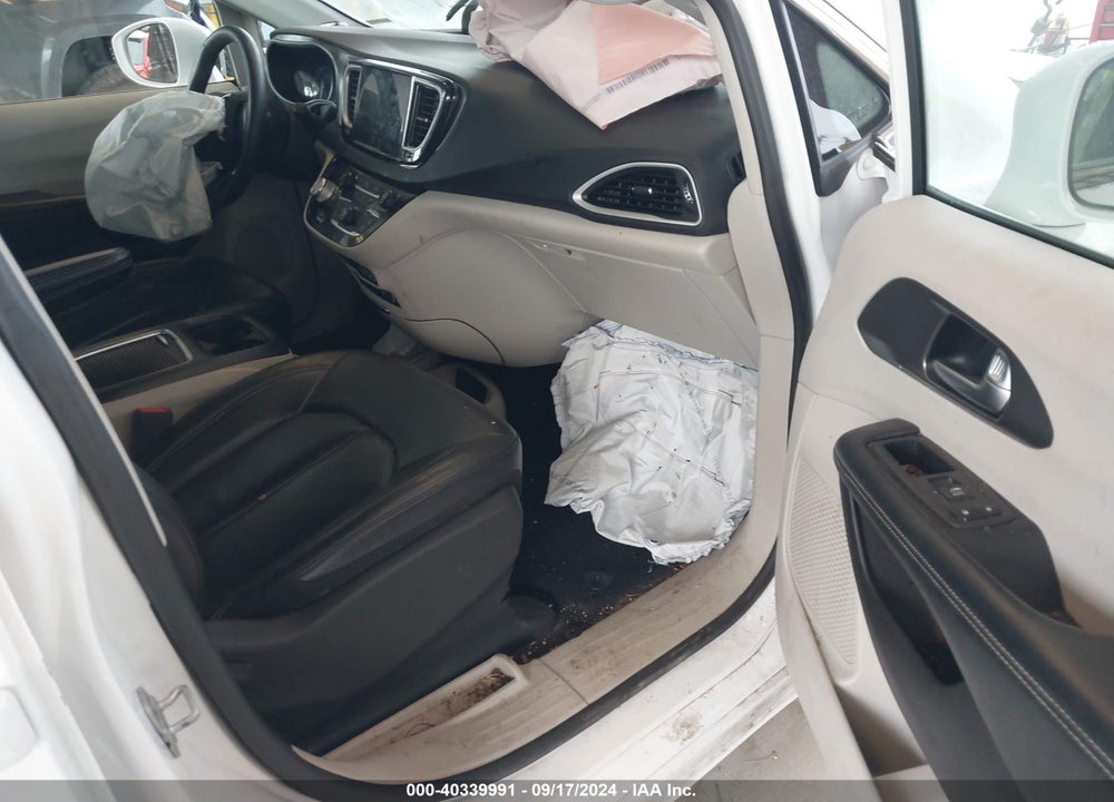 2022 CHRYSLER PACIFICA TOURING L VIN: 2C4RC1BG4NR146722