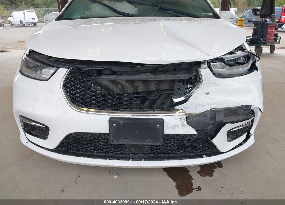 2022 CHRYSLER PACIFICA TOURING L VIN: 2C4RC1BG4NR146722