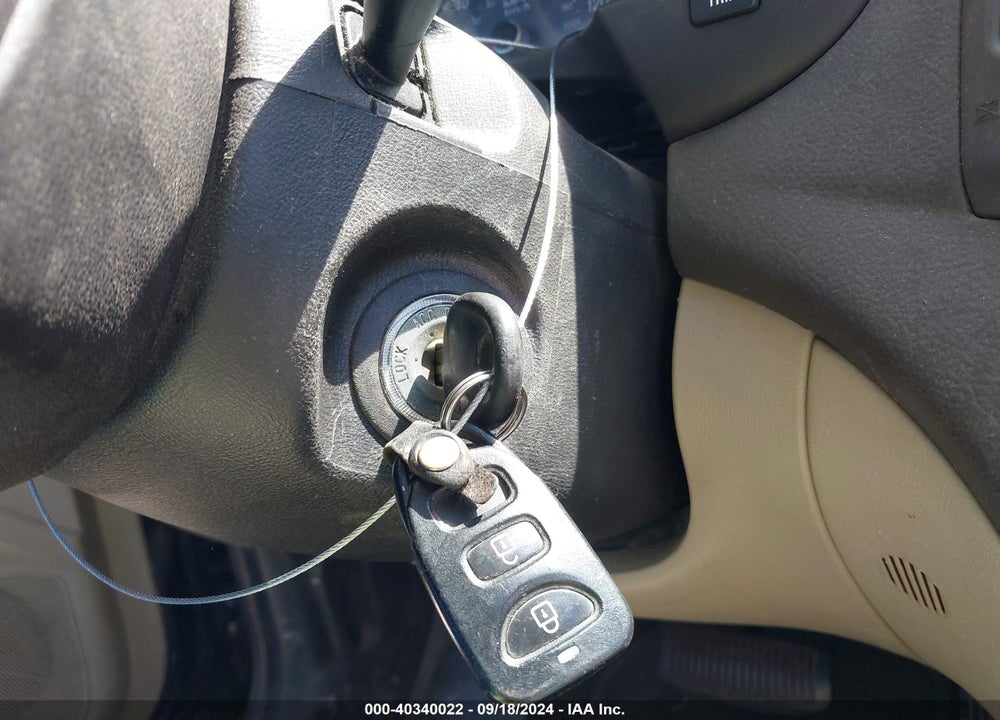 2008 HYUNDAI ELANTRA GLS/SE VIN: KMHDU46D58U553847