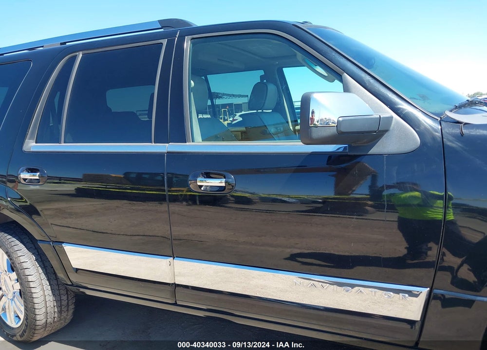 2008 LINCOLN NAVIGATOR VIN: 5LMFU27578LJ13524