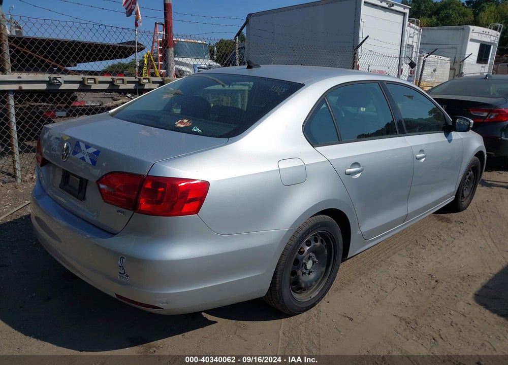 2014 VOLKSWAGEN JETTA 1.8T SE VIN: 3VWD17AJ4EM293496