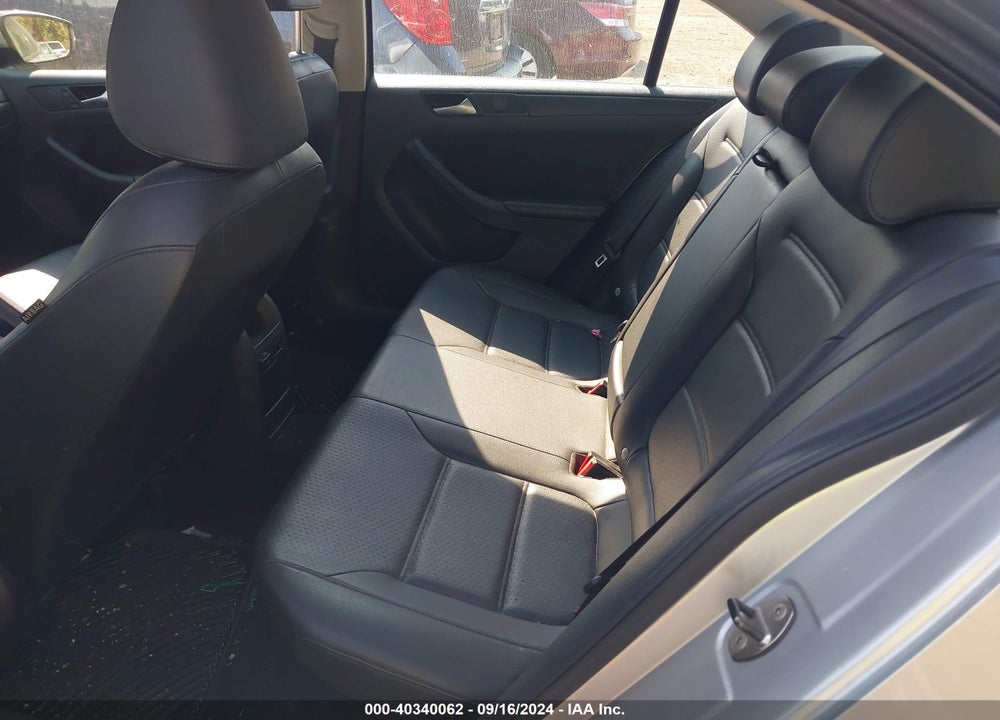 2014 VOLKSWAGEN JETTA 1.8T SE VIN: 3VWD17AJ4EM293496