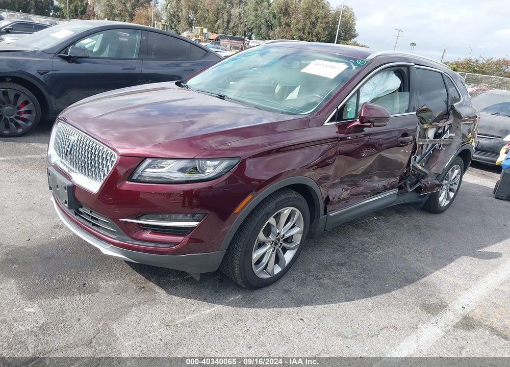 2019 LINCOLN MKC SELECT VIN: 5LMCJ2C96KUL17334