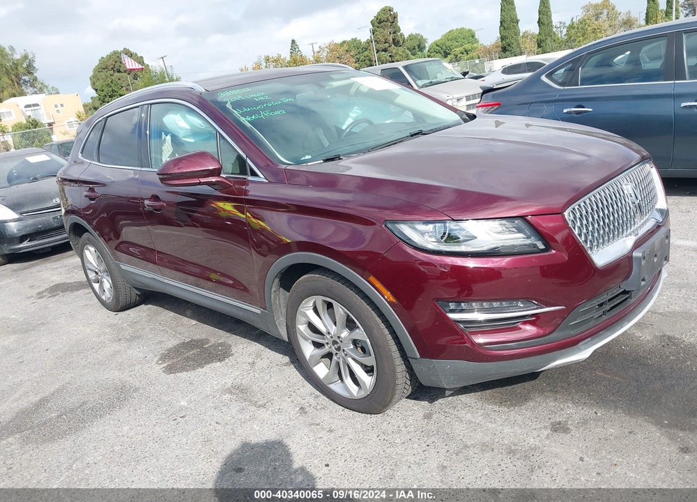 2019 LINCOLN MKC SELECT VIN: 5LMCJ2C96KUL17334
