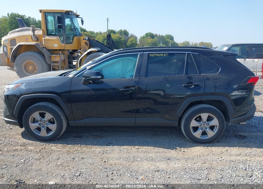 2022 TOYOTA RAV4 XLE VIN: 2T3P1RFV8NC313384