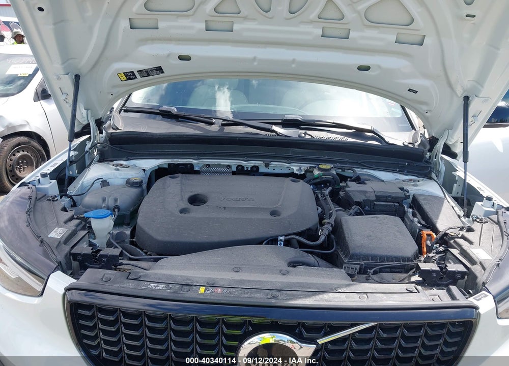 2023 VOLVO XC40 B5 PLUS DARK THEME VIN: YV4L12UL4P2985215